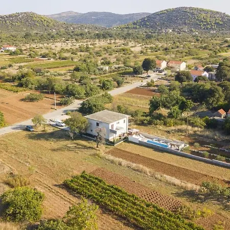 With A Swimming Pool Gustirna, Trogir - 11703 Apartman