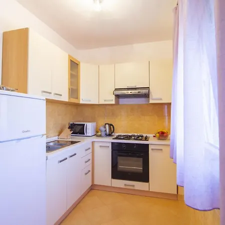 With A Swimming Pool Gustirna, Trogir - 11703 Apartman *