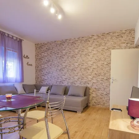 Apartman With A Swimming Pool Gustirna, Trogir - 11703