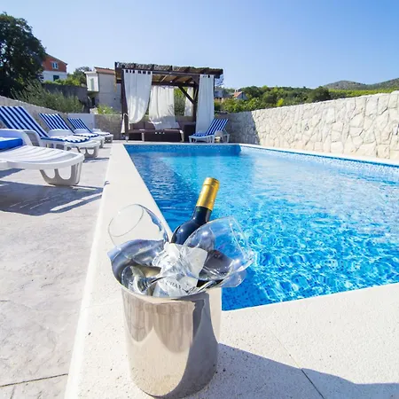 With A Swimming Pool Gustirna, Trogir - 11703 Marina