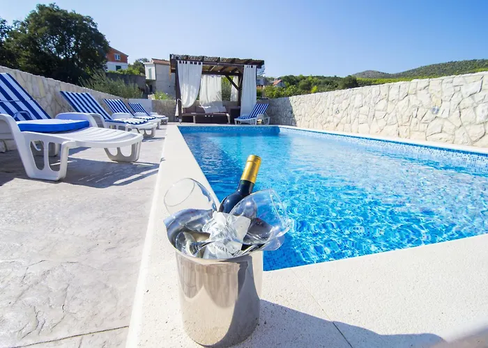 With A Swimming Pool Gustirna, Trogir - 11703 Marina